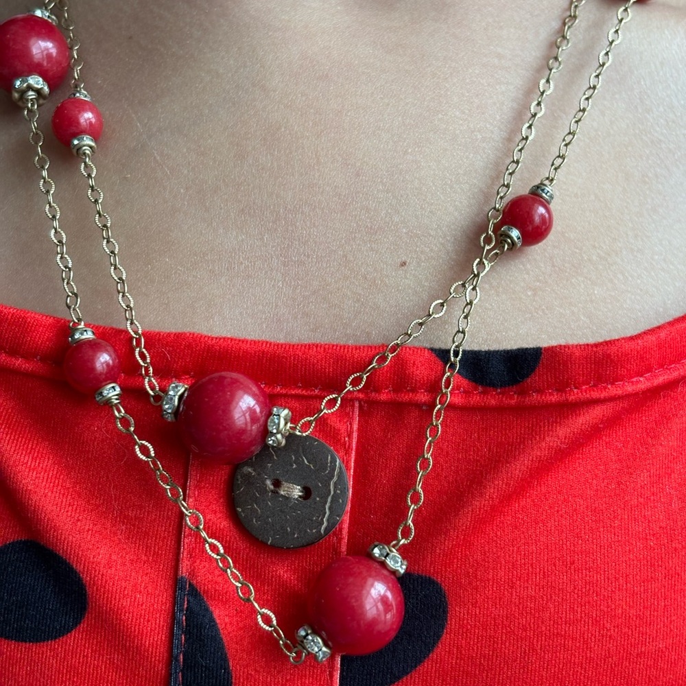 Elegant Red Beaded Necklace - Picture 10 of 10